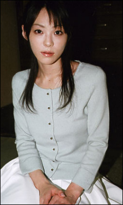 Akina Serizawa