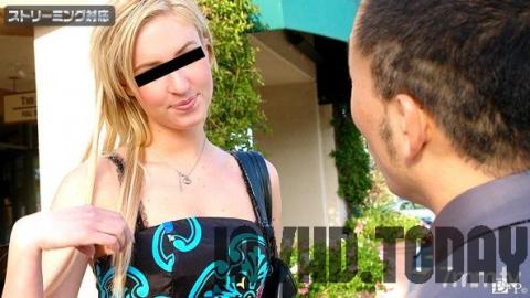 [052610-384] Abe-chan overseas pick-up experience 2 Victoria White