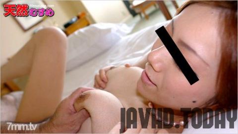 [052910_01] Big tits amateur with big tits and fucking play!