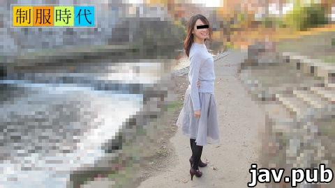 [072920_01] Uniform age-I had a beautiful slender beauty who I met in the city change my uniform~