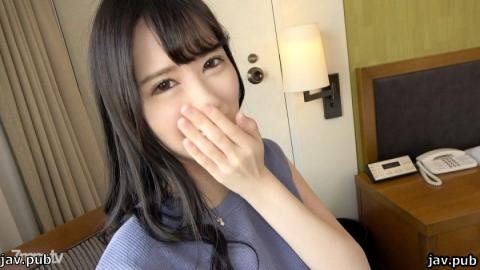 Amateur TV SIRO-4286 First shot Sensitive receptionist Slender legs Karen, a receptionist who usuall