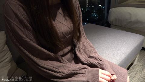 FC2 [fc2-ppv 1696503] Leaked 22-year-old E-cup female college student who is about to graduate. Gonz