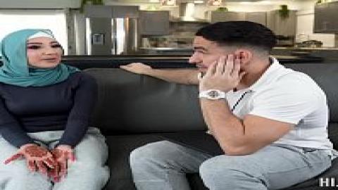 HijabHookup 22 04 04 Violet Gems Getcha Head In The Game XXX