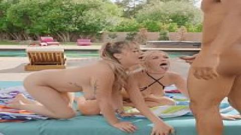 PornstarsLikeItBig 22 07 04 Chloe Surreal And Jazlyn Ray Big Naturals Get Soaked XXX